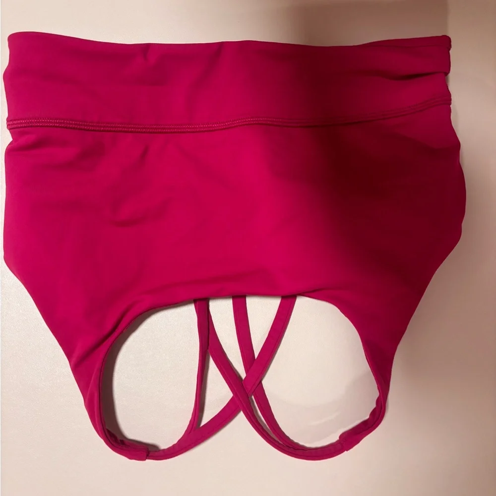 lululemon athletica Magenta Strappy Sports Bra - Picture 2 of 2